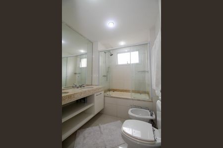 Apartamento para alugar com 175m², 4 quartos e 3 vagasBanheiro da Suíte 2