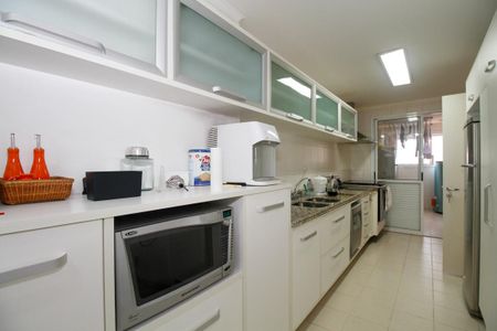 Apartamento para alugar com 175m², 4 quartos e 3 vagasCozinha
