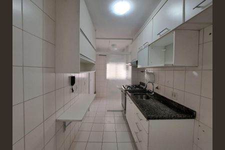Cozinha de apartamento para alugar com 2 quartos, 50m² em Presidente Altino, Osasco
