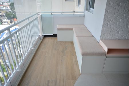 Varanda da Sala de apartamento para alugar com 2 quartos, 62m² em Vila Apiai, Santo André