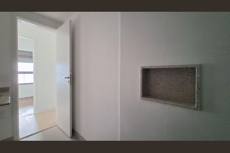 Apartamento à venda com 98m², 3 quartos e 1 vaga Apartamento à venda com 98m², 3 quartos e 1 vagaBanheiro Social