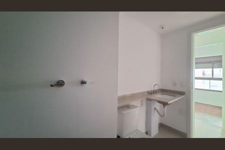 Apartamento à venda com 98m², 3 quartos e 1 vaga Apartamento à venda com 98m², 3 quartos e 1 vagaBanheiro Social