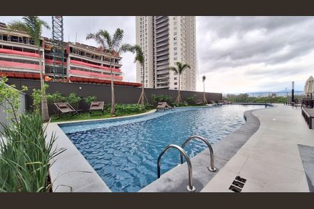 Apartamento à venda com 98m², 3 quartos e 1 vaga Apartamento à venda com 98m², 3 quartos e 1 vagaÁrea comum - Piscina