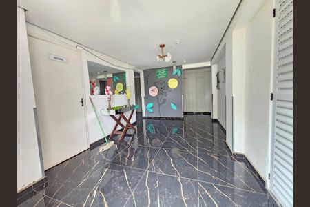 Apartamento para alugar com 47m², 2 quartos e 1 vagaHall social