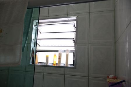 Casa à venda com 156m², 3 quartos e 3 vagasBanheiro 