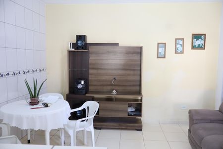 Sala 1 de casa à venda com 3 quartos, 156m² em Jardim Iva, São Paulo
