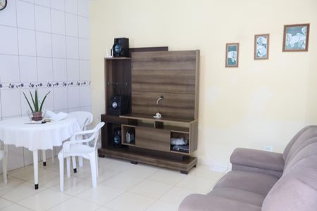 Casa à venda com 156m², 3 quartos e 3 vagasSala 1