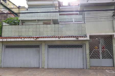 Casa à venda com 156m², 3 quartos e 3 vagasFachada