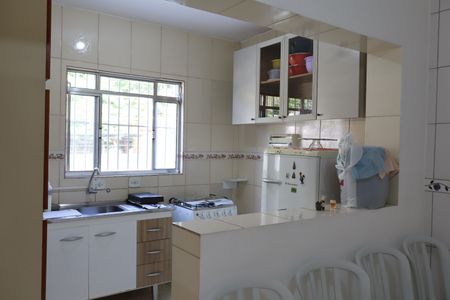 Casa à venda com 156m², 3 quartos e 3 vagasCozinha 1