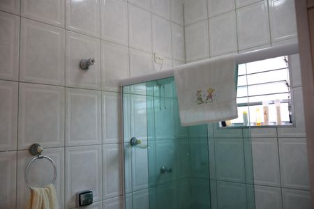 Casa à venda com 156m², 3 quartos e 3 vagasBanheiro