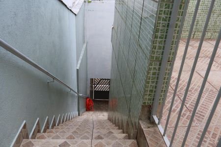 Casa à venda com 156m², 3 quartos e 3 vagasEntrada - Escada