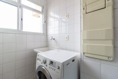 Apartamento à venda com 49m², 2 quartos e 1 vaga Apartamento à venda com 49m², 2 quartos e 1 vagaSala/Cozinha