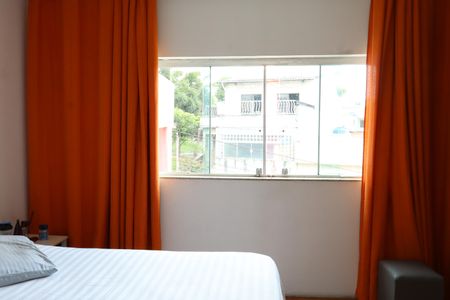 Casa para alugar com 180m², 3 quartos e 2 vagasSuíte