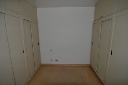 Apartamento à venda com 60m², 1 quarto e 1 vagaQuarto