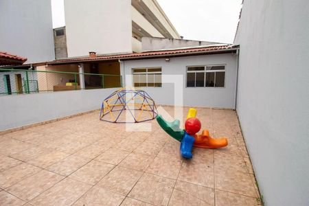 Apartamento para alugar com 72m², 2 quartos e 2 vagasÁrea comum - Playground