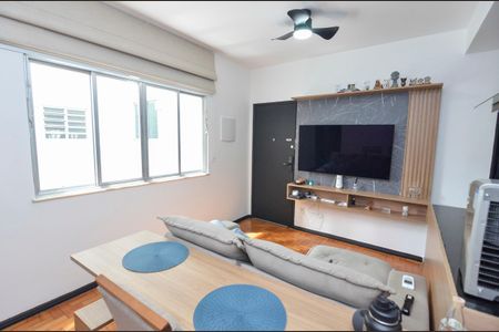 Sala de apartamento à venda com 2 quartos, 40m² em Tijuca, Rio de Janeiro