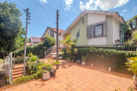 Jardim de casa à venda com 5 quartos, 304m² em Cavalhada, Porto Alegre