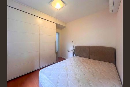 Quarto 1 de apartamento para alugar com 2 quartos, 84m² em Bela Vista, Porto Alegre