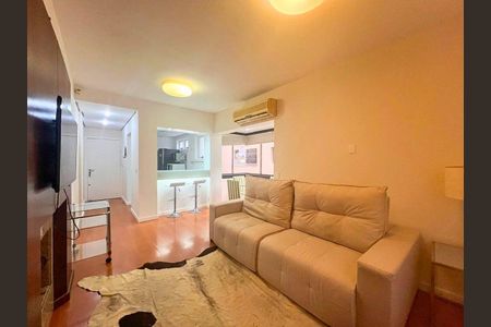 Sala  de apartamento para alugar com 2 quartos, 84m² em Bela Vista, Porto Alegre