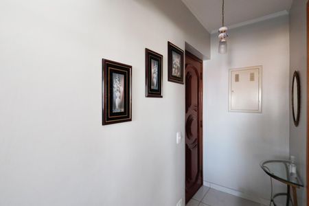 Apartamento para alugar com 82m², 2 quartos e 1 vaga Apartamento para alugar com 82m², 2 quartos e 1 vagaHall de entrada