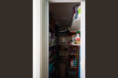 Apartamento para alugar com 82m², 2 quartos e 1 vaga Apartamento para alugar com 82m², 2 quartos e 1 vagaDespensa