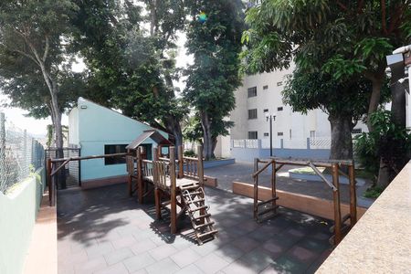 Apartamento para alugar com 82m², 2 quartos e 1 vaga