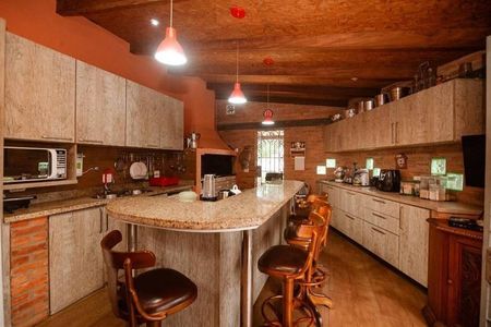 Cozinha  de casa para alugar com 4 quartos, 580m² em Menino Deus, Porto Alegre