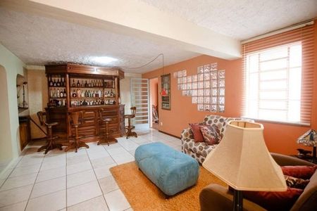 Sala  de casa para alugar com 4 quartos, 580m² em Menino Deus, Porto Alegre