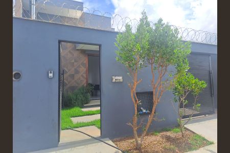 Casa à venda com 3 quartos, 360m² em Lundcéia, Lagoa Santa