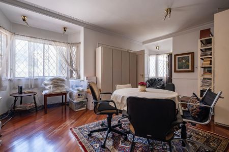 Casa à venda com 400m², 4 quartos e 4 vagas Casa à venda com 400m², 4 quartos e 4 vagasSuíte 2