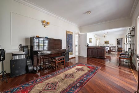 Casa à venda com 400m², 4 quartos e 4 vagas Casa à venda com 400m², 4 quartos e 4 vagasSala 2