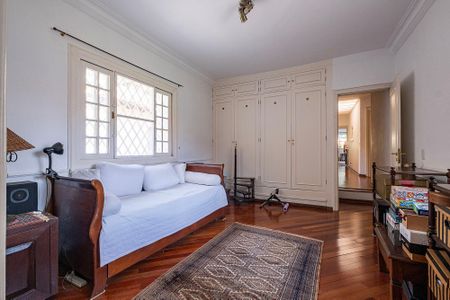 Casa à venda com 400m², 4 quartos e 4 vagas Casa à venda com 400m², 4 quartos e 4 vagasSuíte 2