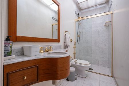 Casa à venda com 400m², 4 quartos e 4 vagas Casa à venda com 400m², 4 quartos e 4 vagasSuíte 2