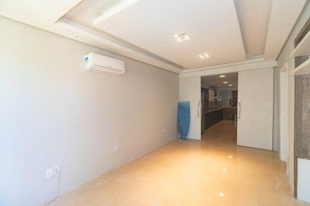 Sala  de casa à venda com 3 quartos, 408m² em Navegantes, Porto Alegre
