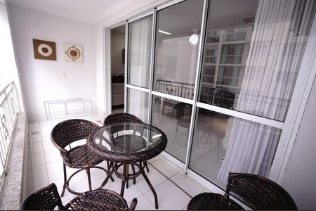 Apartamento para alugar com 64m², 2 quartos e 1 vaga