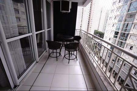 Apartamento para alugar com 64m², 2 quartos e 1 vaga