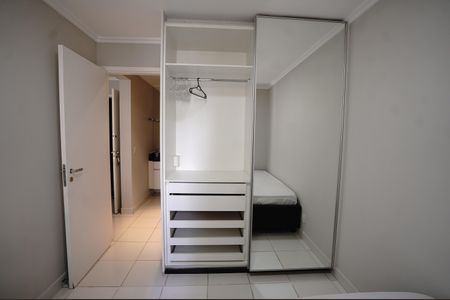 Apartamento para alugar com 64m², 2 quartos e 1 vaga
