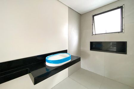 Apartamento à venda com 108m², 3 quartos e 3 vagasBanheiro da Suíte 1