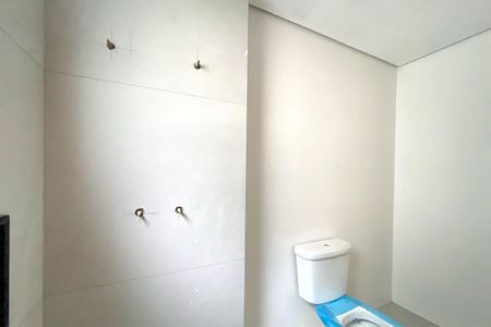 Apartamento à venda com 108m², 3 quartos e 3 vagasBanheiro da Suíte 1