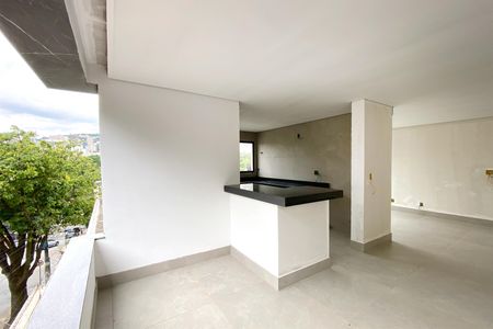 Varanda de apartamento à venda com 3 quartos, 108m² em Carmo, Belo Horizonte