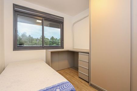 Quarto 1 de apartamento para alugar com 2 quartos, 74m² em Petrópolis, Porto Alegre