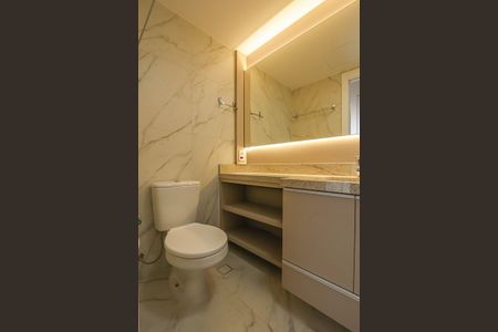 Banheiro 1 de apartamento para alugar com 2 quartos, 74m² em Petrópolis, Porto Alegre