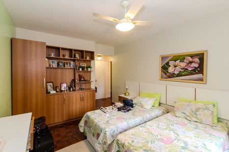 Apartamento à venda com 172m², 3 quartos e 1 vagaQuarto 2