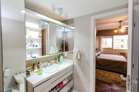 Apartamento à venda com 172m², 3 quartos e 1 vagaBanheiro da Suíte