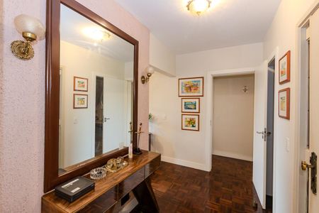 Apartamento à venda com 172m², 3 quartos e 1 vagaHall de entrada