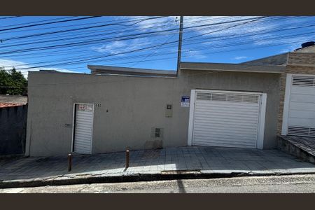 Casa para alugar com 80m², 3 quartos e 1 vagaFachada