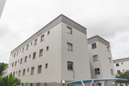 Apartamento para alugar com 55m², 2 quartos e 1 vaga Apartamento para alugar com 55m², 2 quartos e 1 vagaFachada do Bloco