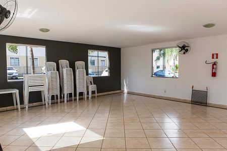 Apartamento para alugar com 55m², 2 quartos e 1 vaga Apartamento para alugar com 55m², 2 quartos e 1 vagaÁrea Comum - Salão de Festas