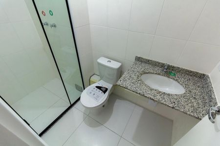 Apartamento para alugar com 74m², 2 quartos e 1 vaga Apartamento para alugar com 74m², 2 quartos e 1 vagaBanheiro 1