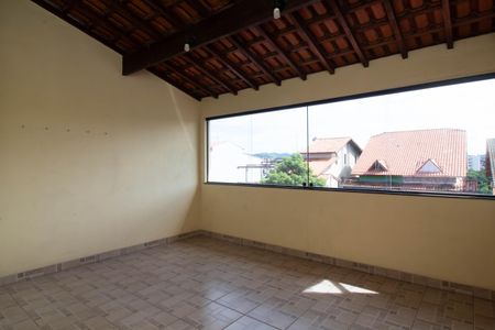 Casa à venda com 184m², 3 quartos e 2 vagasVaranda do Sótão